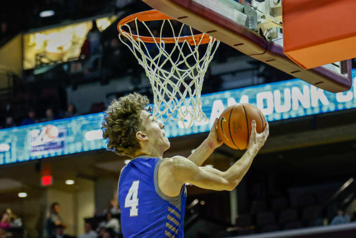 Bass Pro Tournament of Champions Missouri boys basketball dunk contest January 13 2024 Nate Latsch 25425